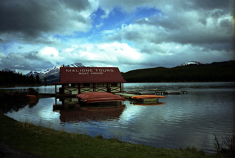  Maligne Lake 