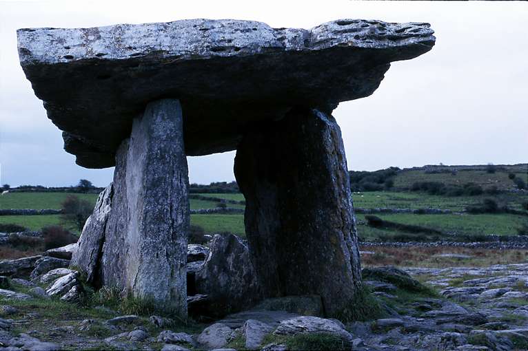  Poulnabrone Dolmen 