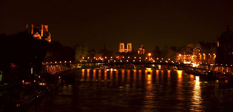  The Seine at Night 