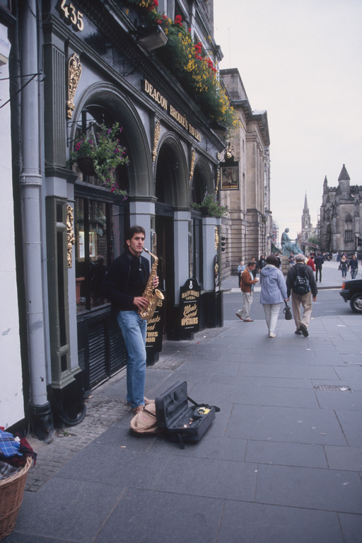 Edinburgh Street Musician 