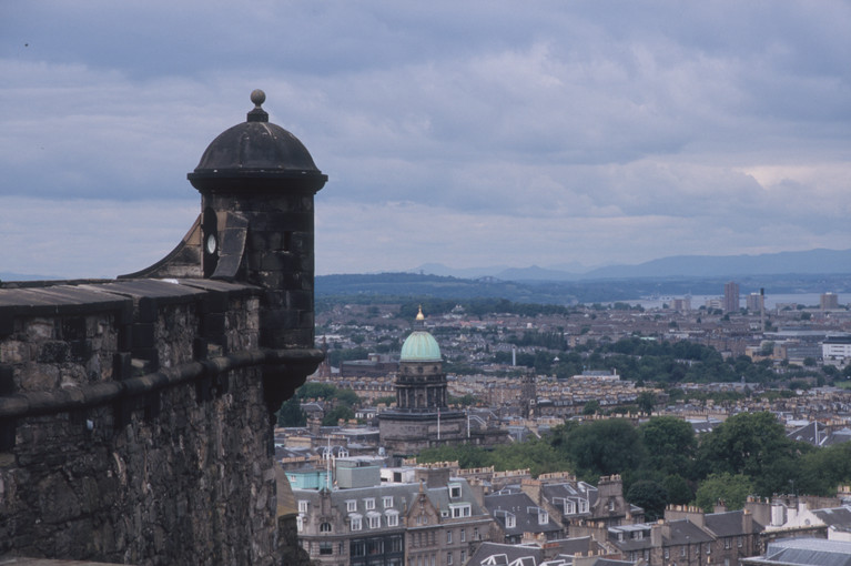  Edinburgh Castle 