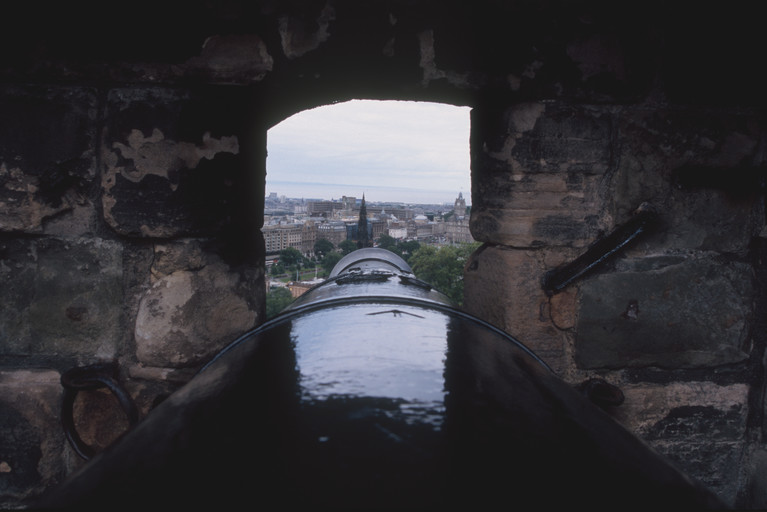  Edinburgh Castle 