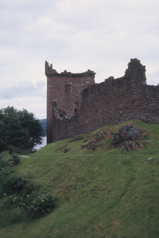  Castle Urquhart 